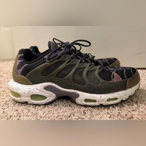 Nike Men’s Air Max Terrascape Plus, Off Noir/Pilgrim/Canyon Purple Sneakers, 12